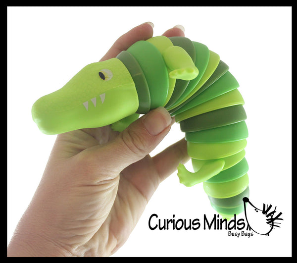 Light Green/White Alligator Munching and Moving Wind-up Kids Toy 