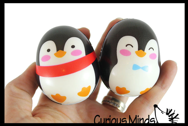 Wobble Penguin Toy - Fun Desk Fidget - Poke to Make it Move - Cute Penguins  - Winter Christmas Toy Gift